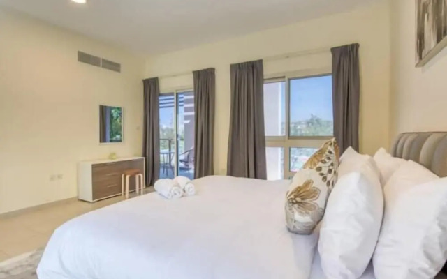 R&H Villa