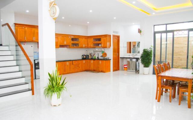 Villa 8PN Nguyễn Hữu Tiến