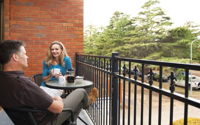 Oxley Court Serviced Apartments