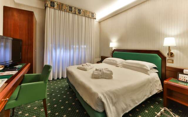 Hotel Astoria, Sure Hotel Collection by Best Western