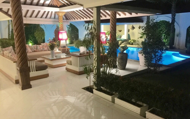 Yogyakarta Tropicana Villa