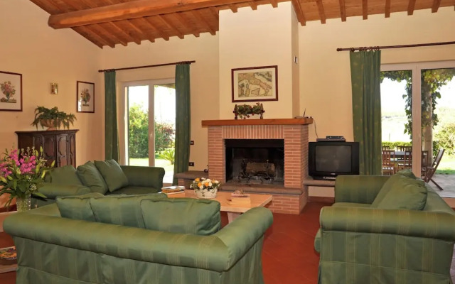 Belvilla by OYO Lovely Estate in the Sabina Hills