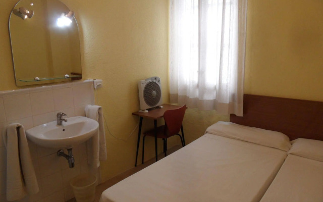Hostal Moratín