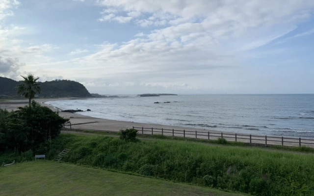 Shirahama Beach Garden