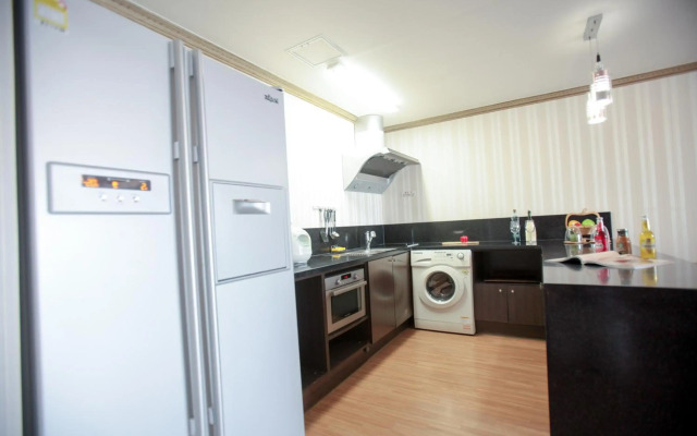 Bay Condo Hotel Tongyeong