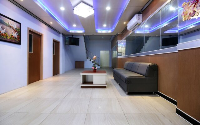 Airy Kertak Hanyar Satu Ahmad Yani KM 7.2 Banjarmasin