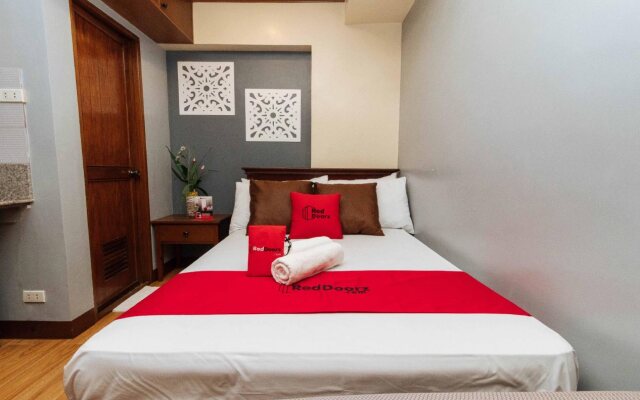 Isabelle Royale Hotel by RedDoorz