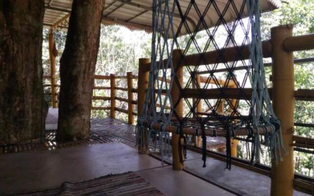 Jungle Jive Treehouse