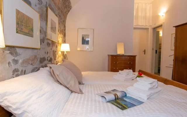 Casa Tam in Melide – Guest Rooms – Melide