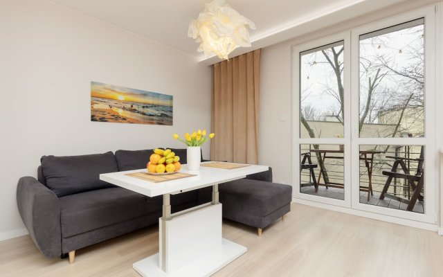 Łodź One Bedroom & Balcony by Renters