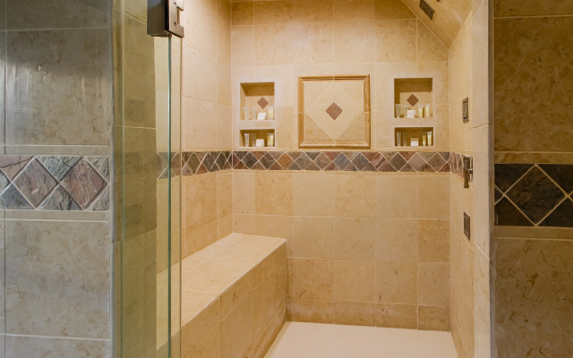 OYO Pinewood Inn & Suites Silsbee