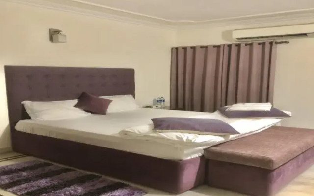 Kuvera Home Stay