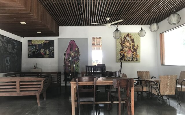 Watu Agung Guest House