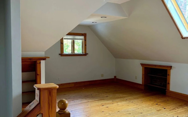 Free Parking - Prime Location - Downtown