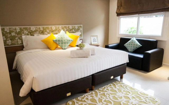 Wood Hotel