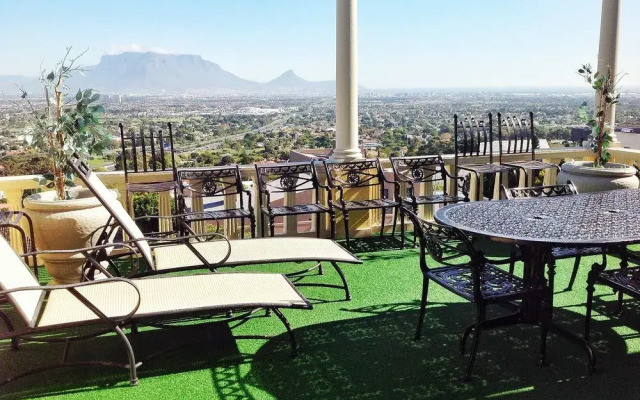 Plattekloof Residence | Island Letting