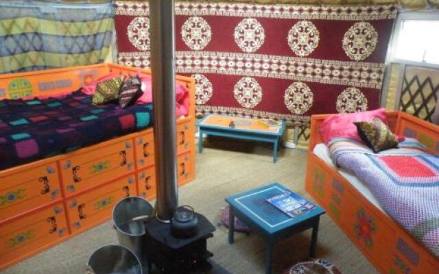 Yourtes de Barousse Hebergement Insolite