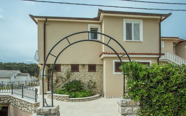 Apartments Nada Palit