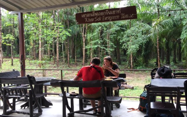 Khao Sok Evergreen House