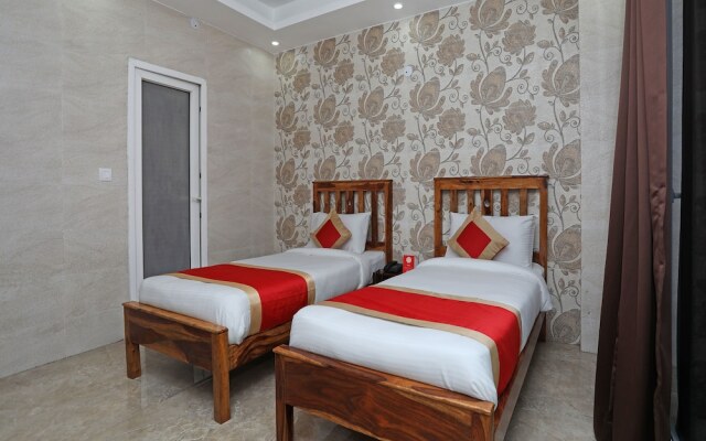 Hotel Golden Leaf By OYO Rooms