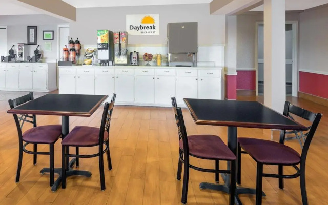 Executive Inn and Suites College Station