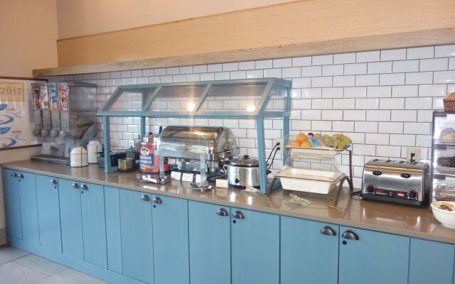 Country Inn & Suites by Radisson, Conyers, GA