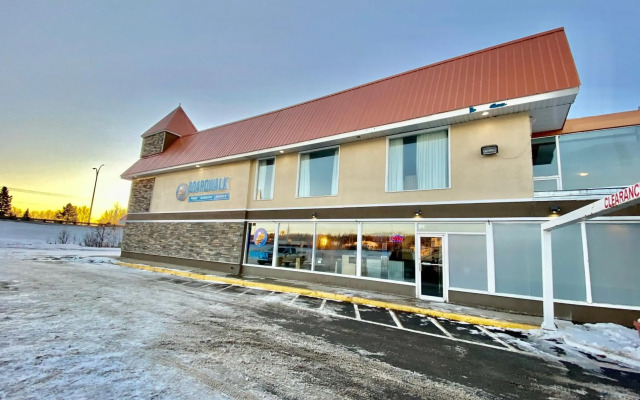 Ramada by Wyndham Whitecourt