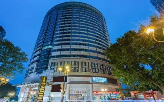 Rezen Jundun Hotel (Chongqing Jiefangbei Pedestrian Street Hong Ya Dong)