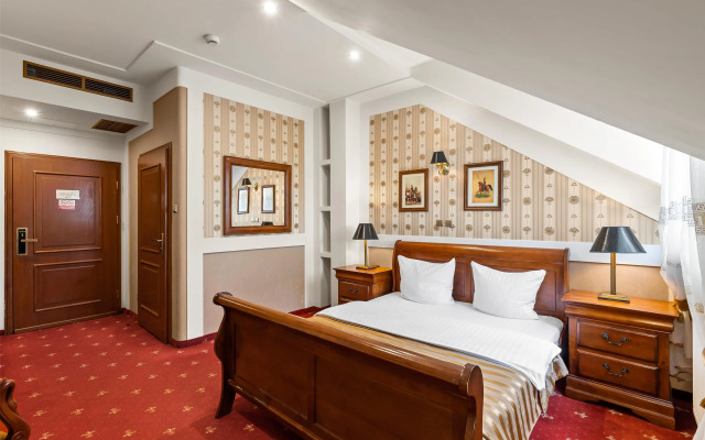 Hotel Diament Arsenal Palace Katowice/Chorzów