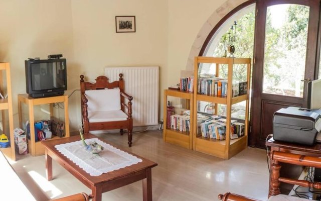 Room in Bungalow - Group Accommodation in Crete Separate Houses
