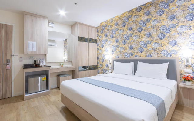 Leela Orchid Hotel