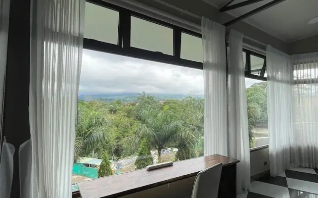 Hotel Mi Linda Tierra