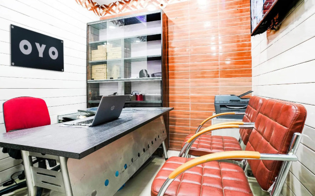 Hotel O Aroma Classic Near Nampally Main Railway station