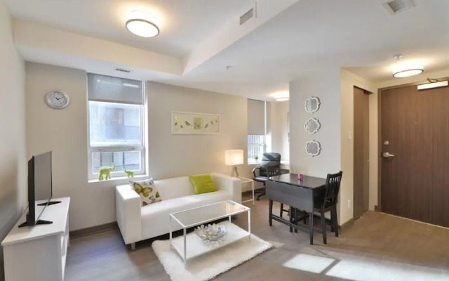 Lisgar Street Apartments by CorporateStays