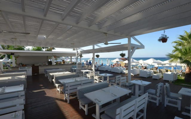 Silver Sands Beach Hotel