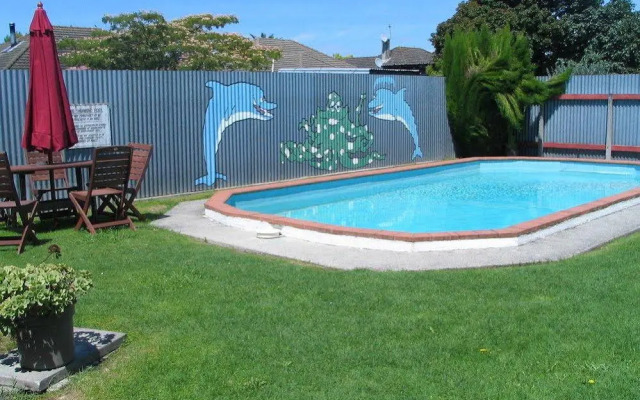 Frimley Lodge Motel