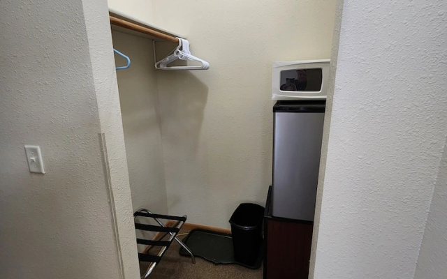 Underwood Inn