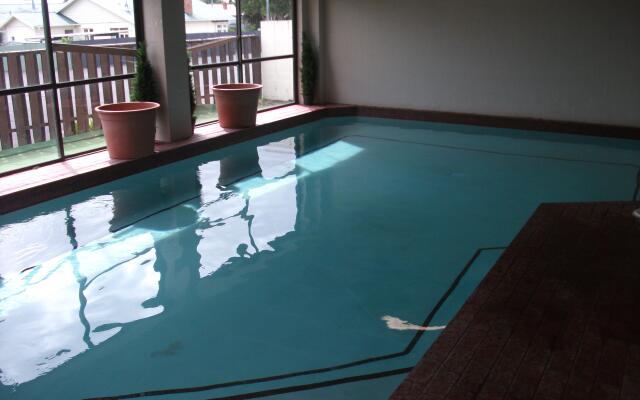 The Aquarius Motor Inn