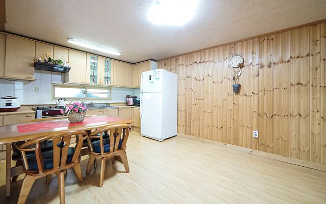 Gapyeong Sanneoul Pension