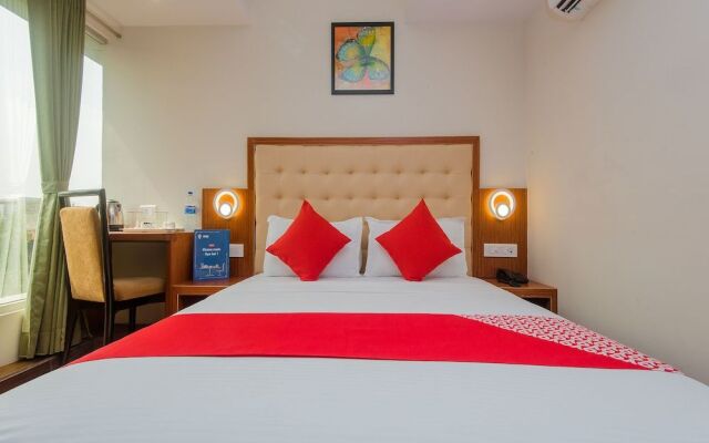 OYO 11721 Hotel Aromas