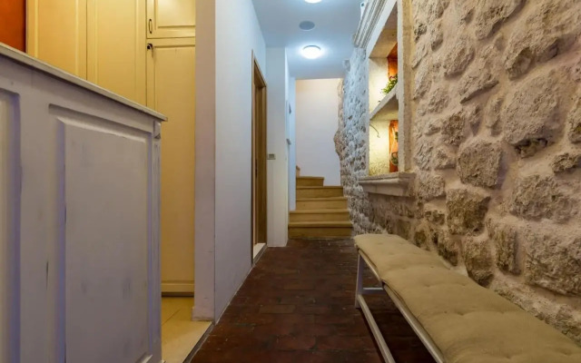Historical City Center Apartment