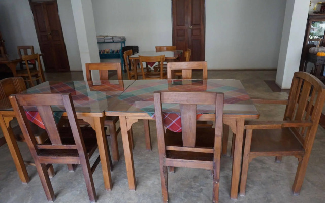 Sri Chiangkhan Hotel