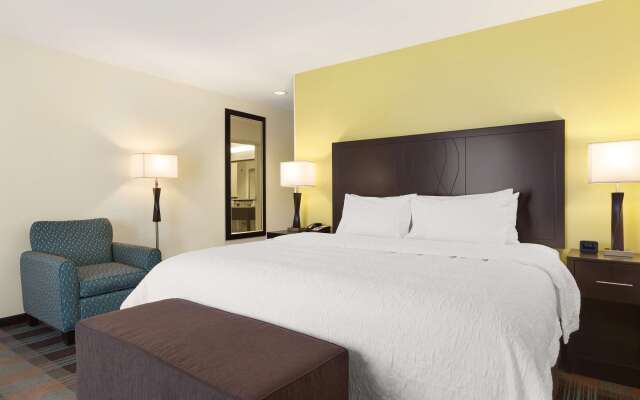 Hampton Inn Fairmont