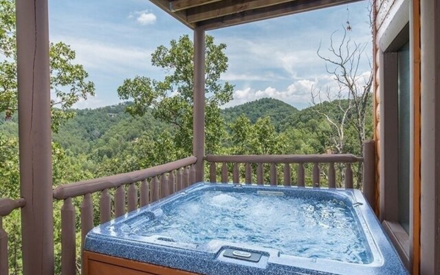 Splash Country 4 Bedrooms 4 Bathrooms Cabin