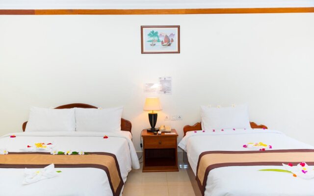 Pursat Riverside Hotel and Spa