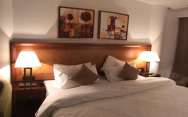 Lotaz hotel suites