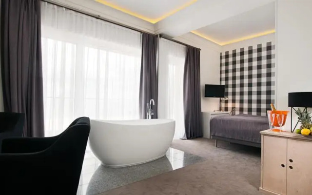 Zatoka Sztuki Centrum Art & Business