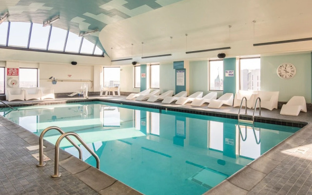 FRONTDESK The Churchill Apts Downtown Minneapolis