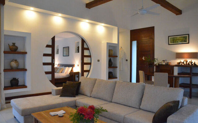 Cominsia Lodge