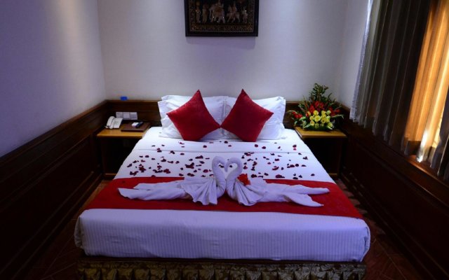 Yadanar Theingi Hotel